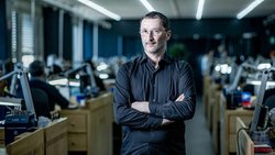 Pierre Salanitro hat eine Erfolgsgeschichte geschrieben: Vom lustlosen Banker zum erfolgreichen Edelstein-Spezialisten.