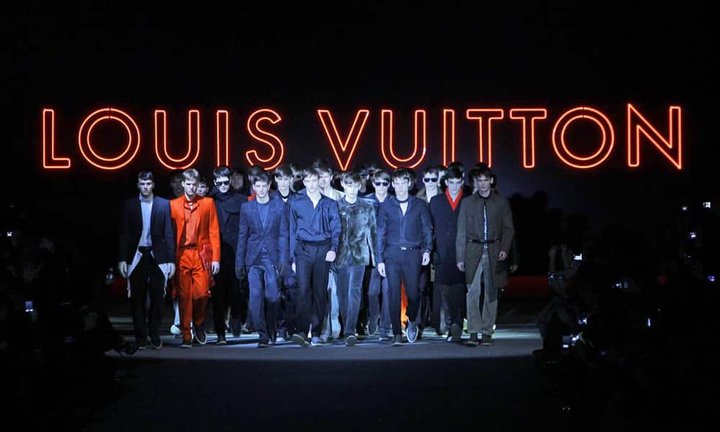 10-01-louis-vuitton.jpg