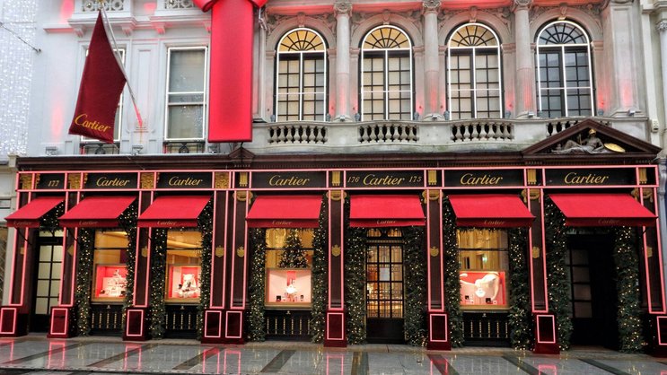 Weihnächtlich dekoriert: Geschäft der Richemont-Marke Cartier im Zentrum von London.