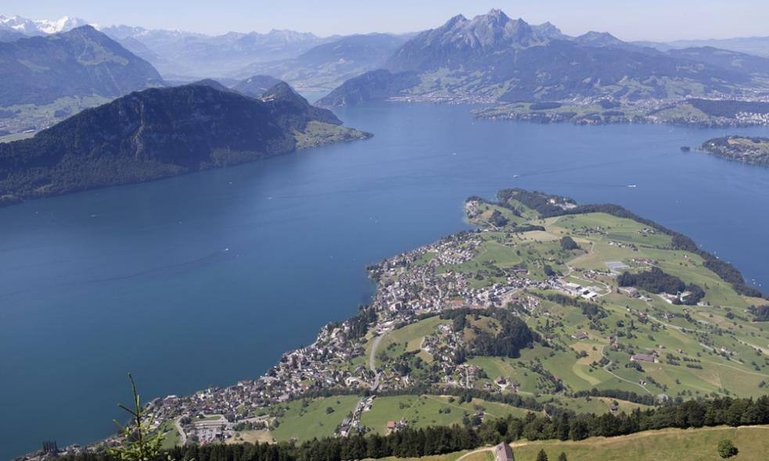biga_deutsche_touristen_meiden_die_schweiz_3_0.jpg