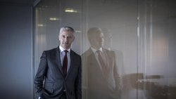 Fabrice Zumbrunnen: Der Migros-Chef hat das Online-Zugfehrt Digitec Galaxus auf Wachstum getrimmt.