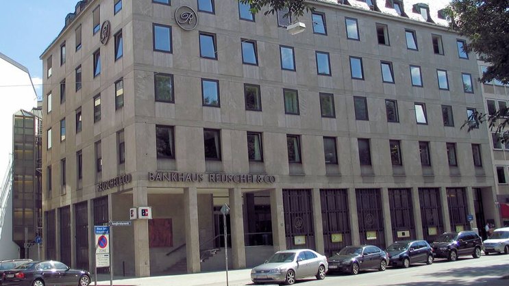Ehemaliger Stammsitz Bankhaus Reuschel & Co. in München. Middlebub/Wikimedia