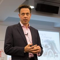 Jan Reinhart: Verkaufte sein Unternehmen für 20 bis 25 Millionen Franken an Daimler.