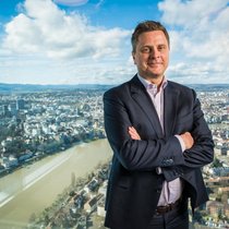 Segelt härter am Wind als sein Kollege bei Novartis: Roche-Konzernchef Thomas Schinecker.