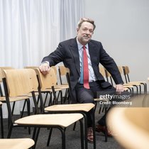 Als junger Pharmazeut sechs Monate in der Apotheke, danach fast immer in der Generikaindustrie: Richard Saynor, CEO von Sandoz.