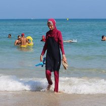 Burkini: Das Ganzkörperoutfit für Badende gibt es schon länger. Keystone