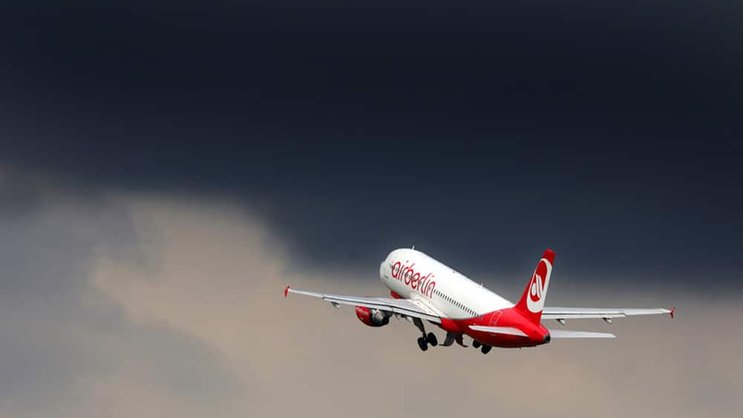 Air Berlin: Bislang haben vor allem Langstreckenpassagiere Probleme. Keystone