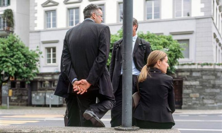lohnverhandlung_frauen_2.jpg