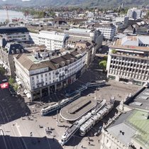 Der Zürcher Paradeplatz ist Sinnbild für den stabilen Schweizer Finanzsektor.