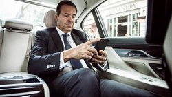 KEINE ZEIT ZU VERLIEREN: António Horta-Osório, seit Ende April Verwaltungsratspräsident der Credit Suisse, hat die Zügel bei der Bank fest in die Hand genommen.