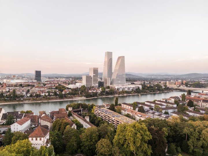 Roche-Türme Die beiden Hochhäuser gelten als modernes Wahrzeichen von Basel.