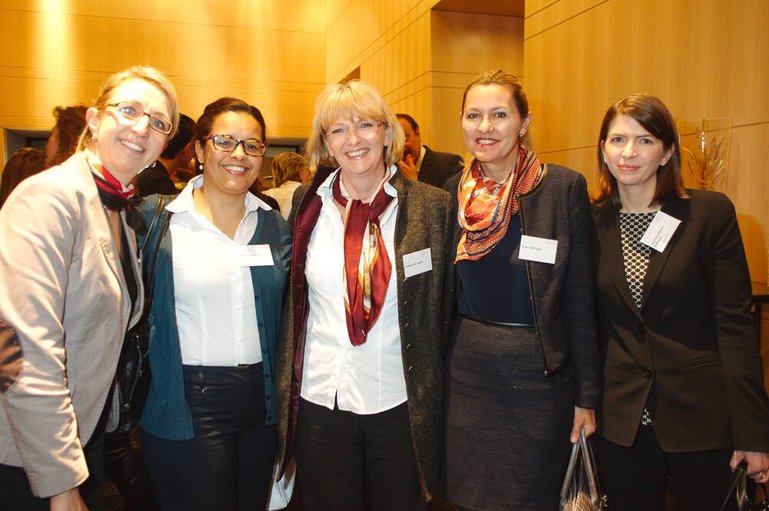 womconf_1100.jpg