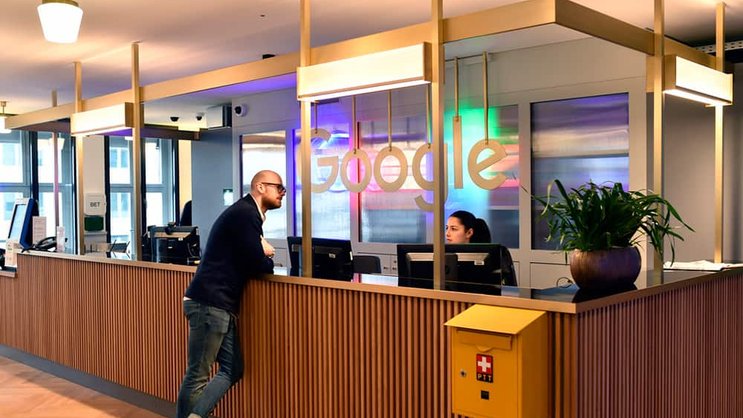 Google: Die «Zooglers» beziehen die Sihlpost. Keystone