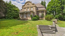 Diese Basler Villa ist derzeit zum Verkauf ausgeschrieben.