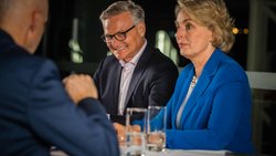 Foto: Stefan Bohrer, Zürich/ZH, 27.10.26: Mario Irminger, Präsident der Generaldirektion des Migros-Genossenschafts-Bundes und Ursula Nold, Präsidentin des Migros-Genossenschafts-Bundes.