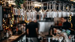 Leere Gläser: Der Weinkonsum in der Schweiz war auch 2025 rückläufig.
