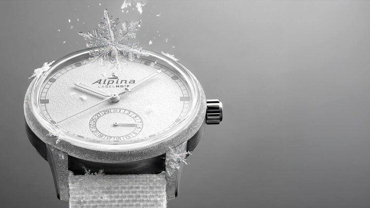 Alpina und Label Noir bringen mit der Alpiner Manufacture Date eine Hommage an den alpinen Winter.
