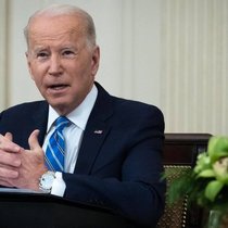 Joe Biden trägt hier wahrscheinlich eine Rolex Datejust.