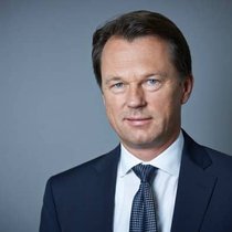 Chefredaktor Dirk Schütz: Zwei Geschwister - zwei Unternehmen.  Bilanz