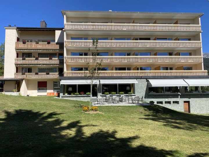 Eine britische Firma kauft das 3-Sterne-Hotel Belmont in Crans-Montana.