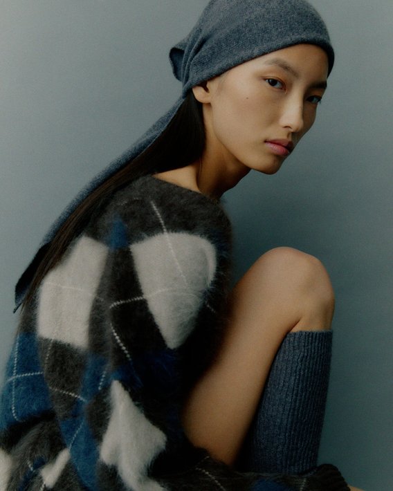 LISA_YANG_AW25_CAPSULE_3_0346_BW_COLOUR.jpg