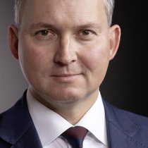 Der 48-jährige CEO von Ypsomed setzt sich für einen hindernisfreien Zugang zum EU-Binnenmarkt ein.