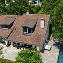 Diese 8,5-Zimmer-Villa in Erlenbach ZH wird für 9,8 Millionen Franken verkauft.