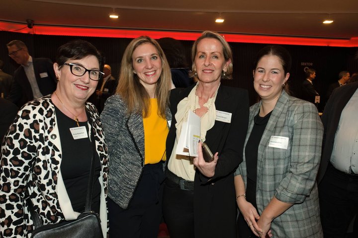 Sonja Bietenhard, Strategie-Beratung;Nadine Zollinger, upc;Therese Wenger, sunrise;Alexandrea Bini, upc