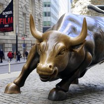 Bulle vor der New Yorker Börse: Der Bär ist sein Gegenspieler.