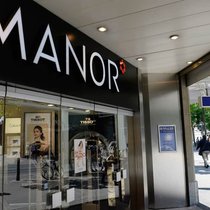 Neue Strategie für Manor: Der Eigentümerfamilie Maus ist sie 500 Millionen Franken wert.Keystone