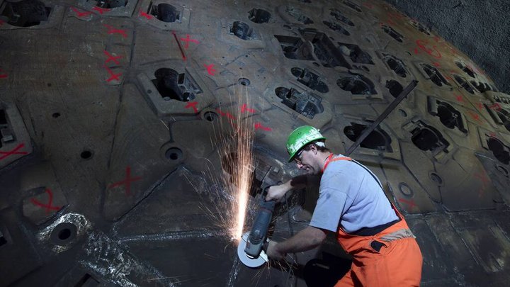 tunnelbohrmaschine.jpg