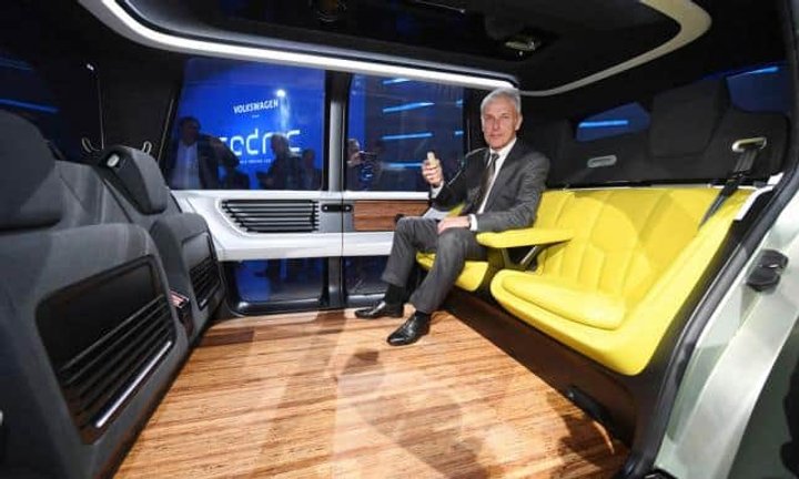vw-genf-innen.jpg