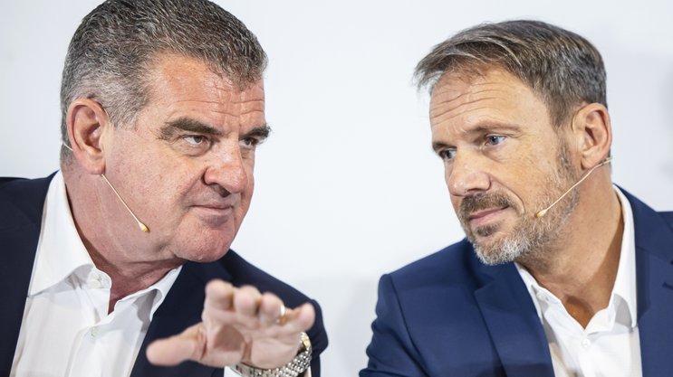Flott unterwegs: Unter CEO Markus Bernsteiner (r.) schreibt Stadler Rail wieder gute Zahlen – zur Freude von VR-Präsident Peter Spuhler.