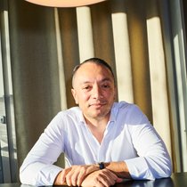 Und Action: Unternehmer Alan Frei ruft eine Start-up-Sendung als Livestream für Social Media ins Leben.