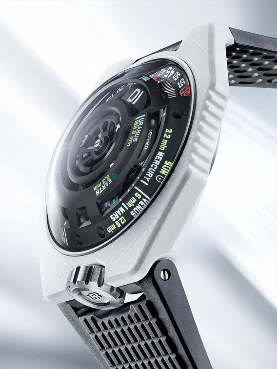 Urwerk LightSpeed weiss