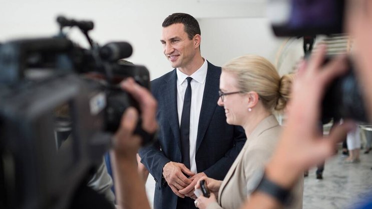 Will an der Universität St. Gallen dozieren: Boxweltmeister Wladimir Klitschko. Keystone