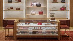 Bei Loro Piana wünschen Kunden intime Salons – das braucht Platz.