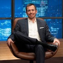 Der Unternehmer und Investor Tobias Reichmuth ist bekannt aus der Sendung «Die Höhle der Löwen» und baut derzeit in Zürich eine neue Klinik für Langlebigkeit auf.