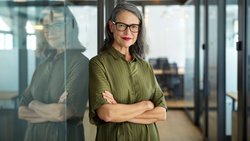 Viele Frauen werden künftig viel erben. Ein kleinerer Vermögens-Gap verleiht ihnen grösseres Selbstvertrauen im Umgang mit Geld.