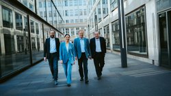 Marcus Köhnlein, Verónica Cabrera, Andreas Sarasin und Raphael Nagel (v.l.) bereiten derzeit die Expansion in die USA vor.