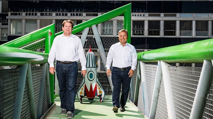Bits statt Papier: Florian Herzog (l.) und Dirk Sebald sind die Gründer von Deon Digital.